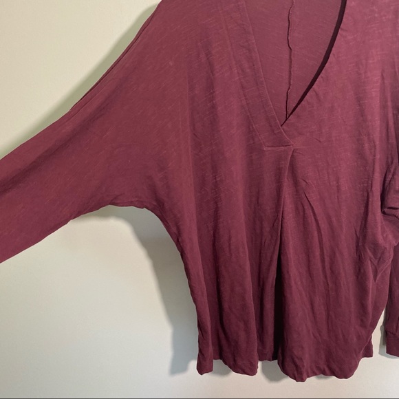 Lush Long Sleeve Dolman V-neck long sleeve oversized Top Burgundy size Small - Picture 4 of 7